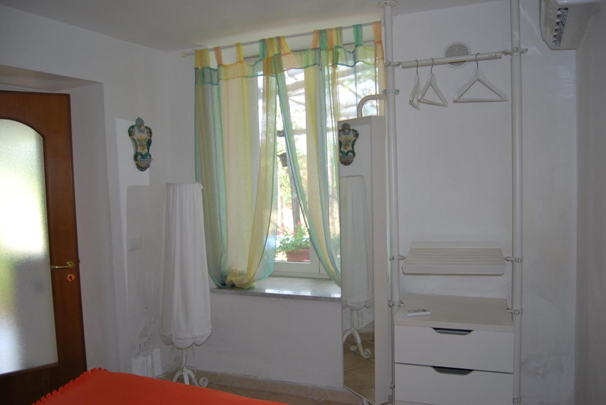 Sorrento Studios Lemons Hill Bilik gambar